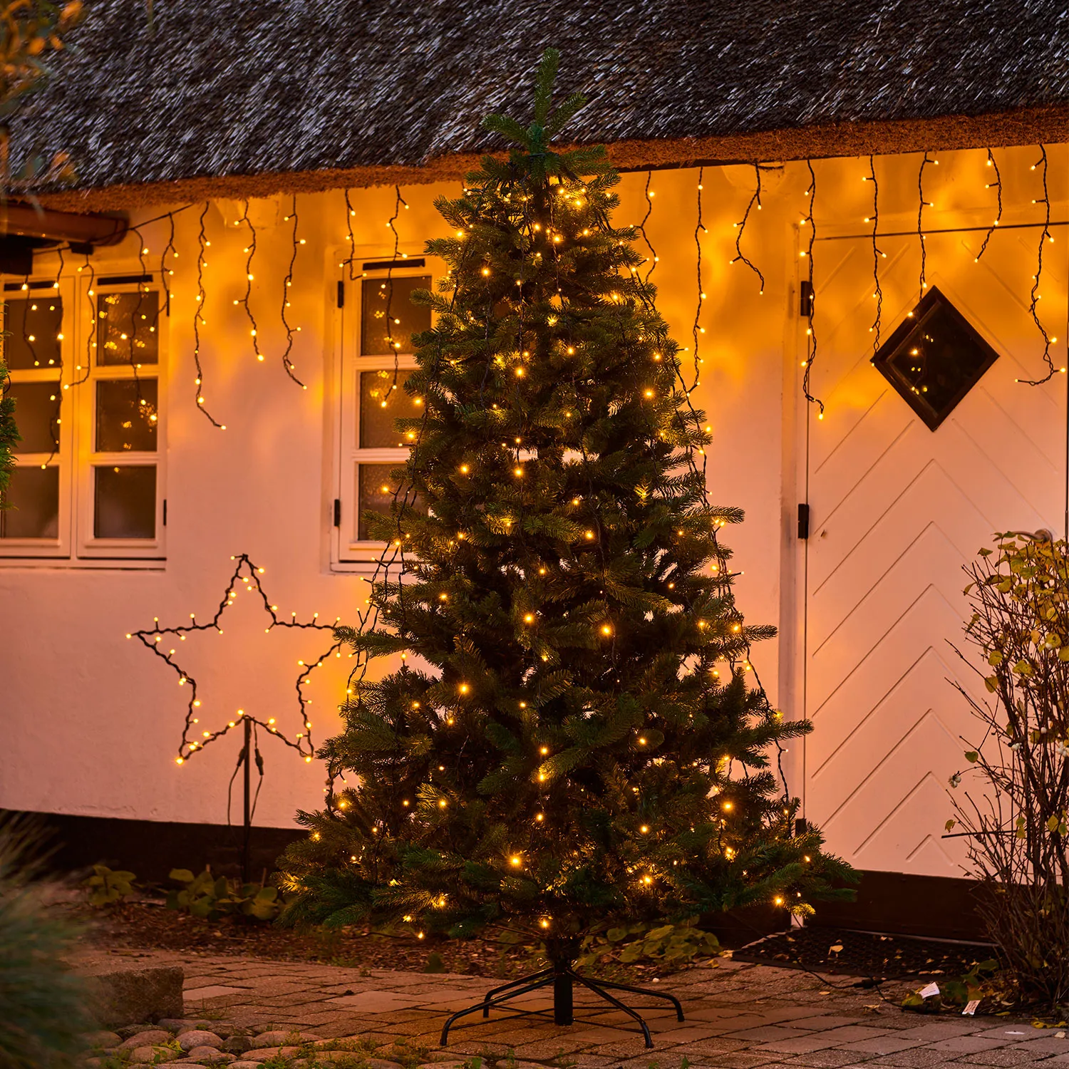 Top-Line Tree Drop Down, Slow Flash 180 LED, 9x1.8m