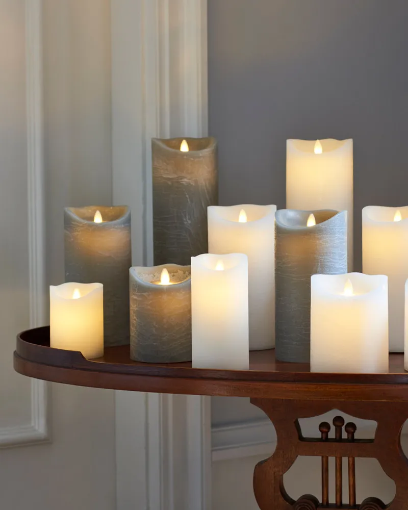 Sara Pillar Candle Ø7.5 x 10cm, White