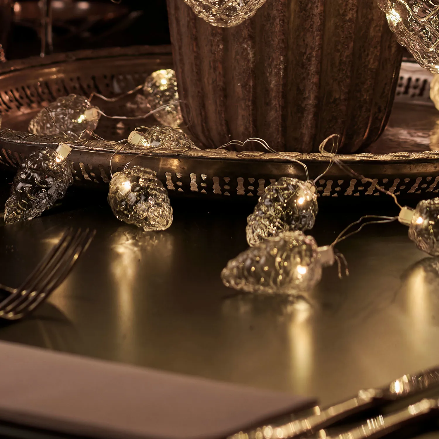Celina Cone Garland, 8 LED, Clear