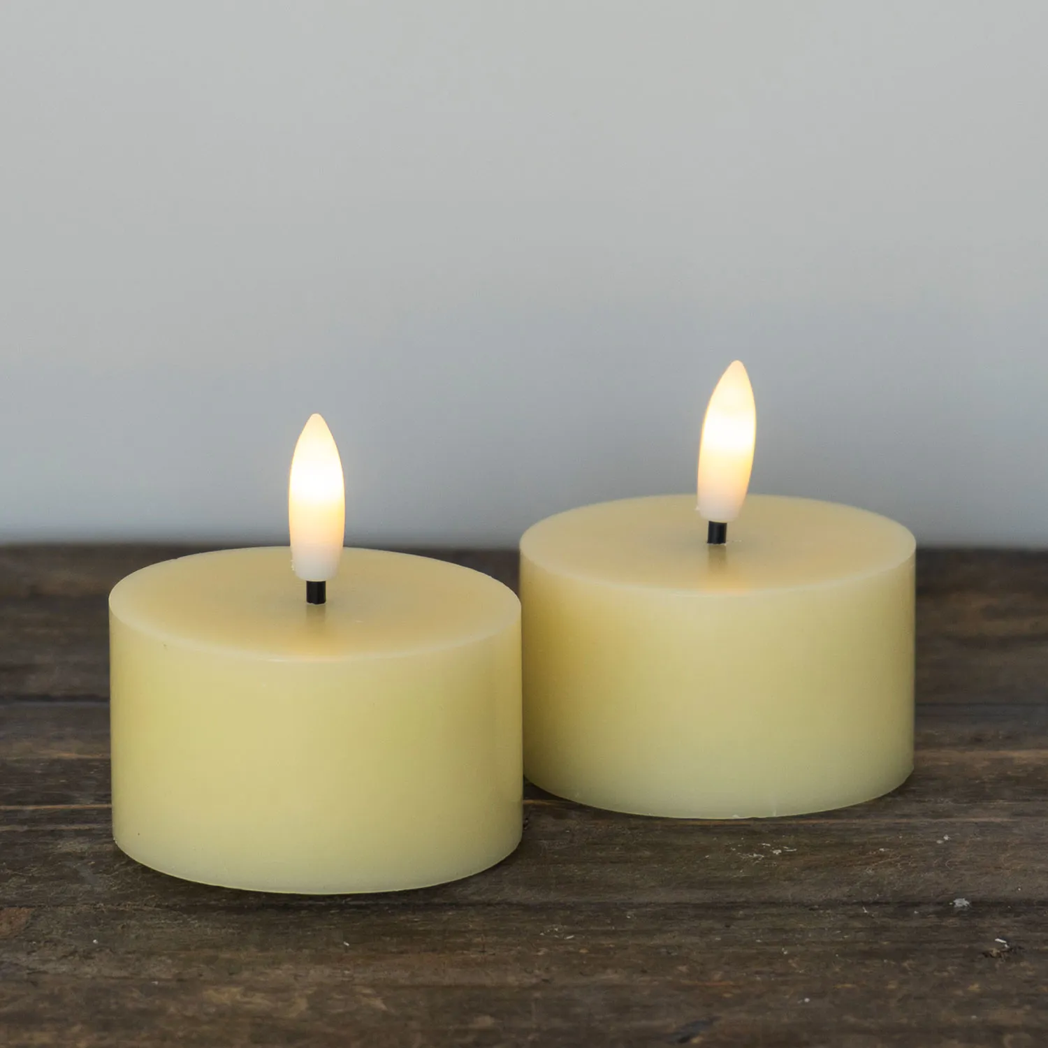 Sille Tealight 2 pcs, Ø6 x 3.4cm, Pale Yellow