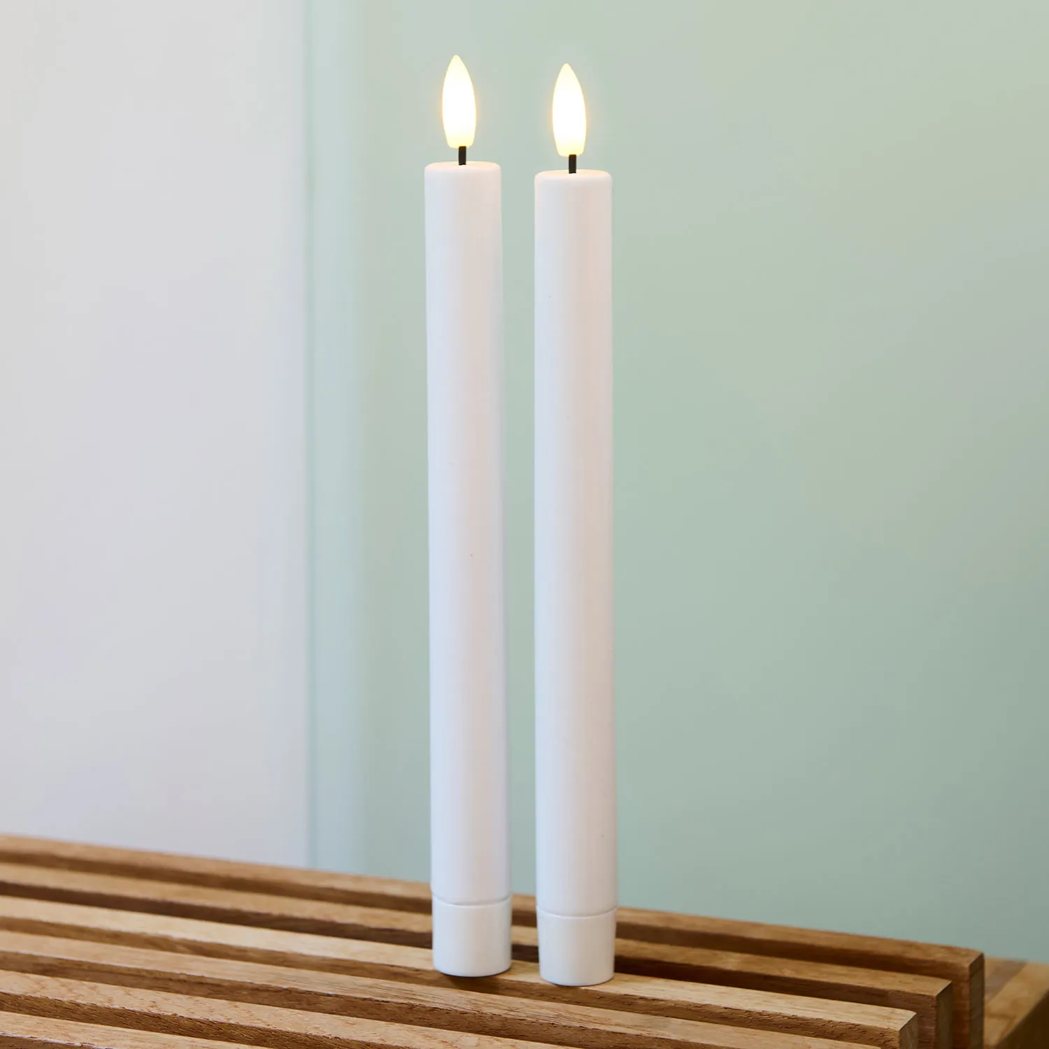 Sille Genopladelig Kronelys 2-pak Ø2 x 25 cm, Hvid