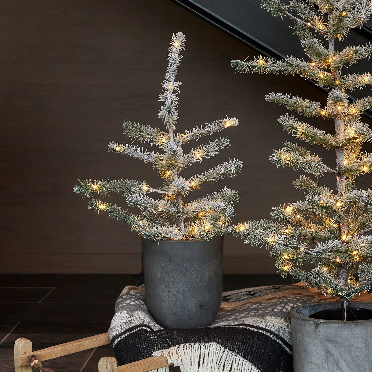 Alfred Tree 0.6m, Snowy - 30 LED