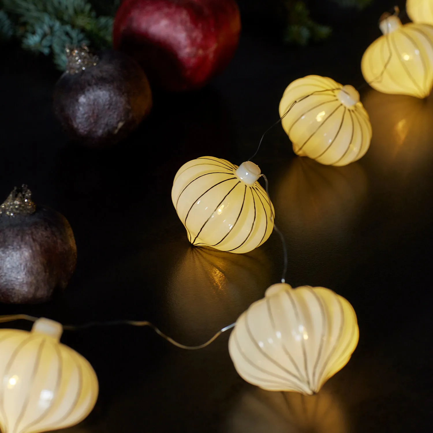 Vilma Guirlande - 8 LED, Hvid/Guld