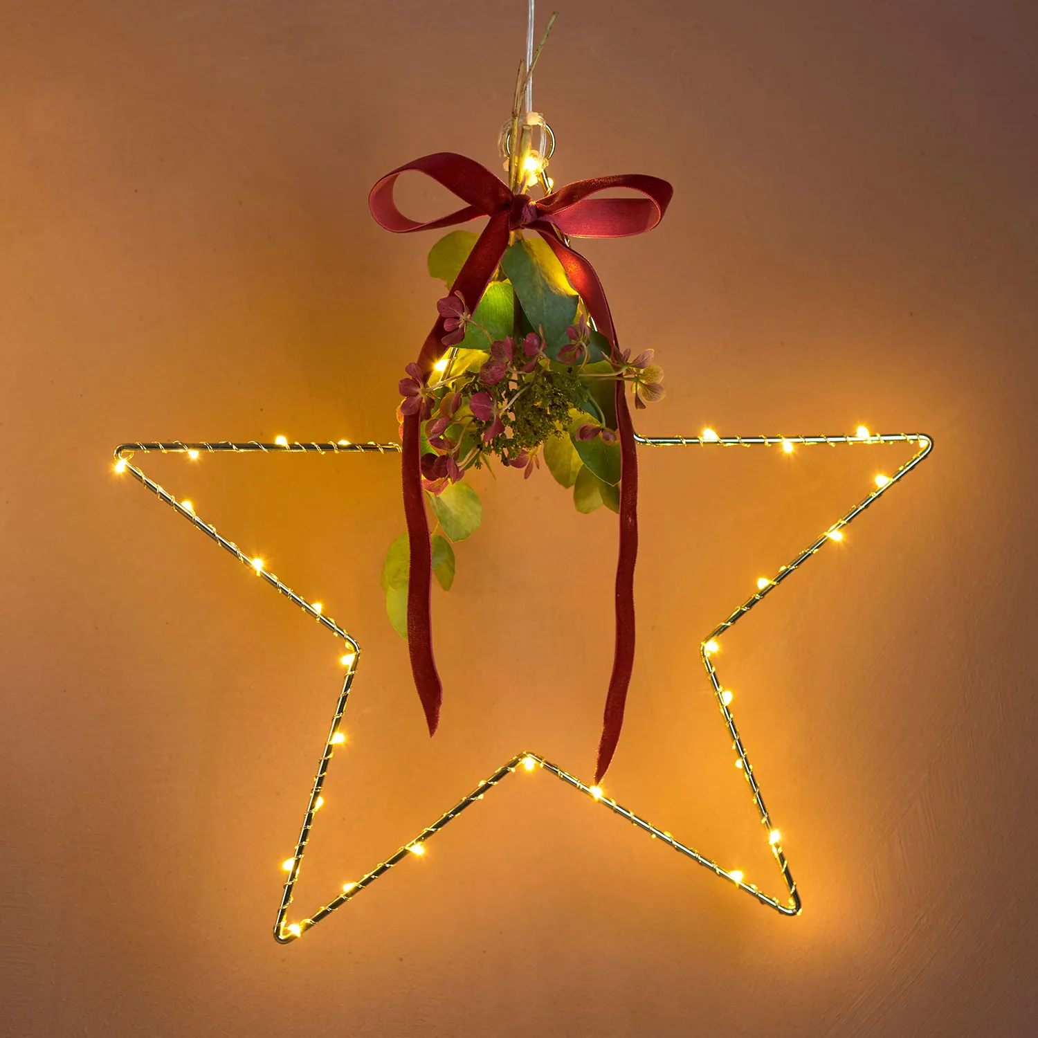 Liva Stjerne 30 cm, 40 LED, Guld