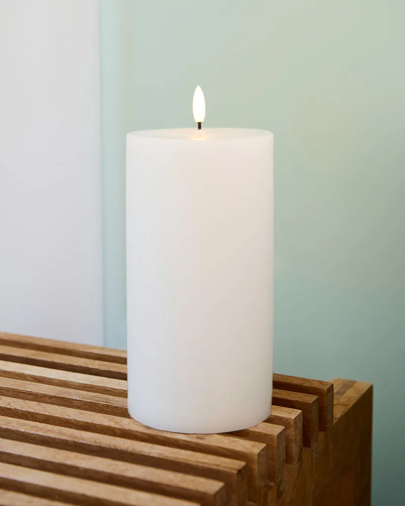 Sille Genopladelig Bloklys Ø10 x 20 cm, Hvid