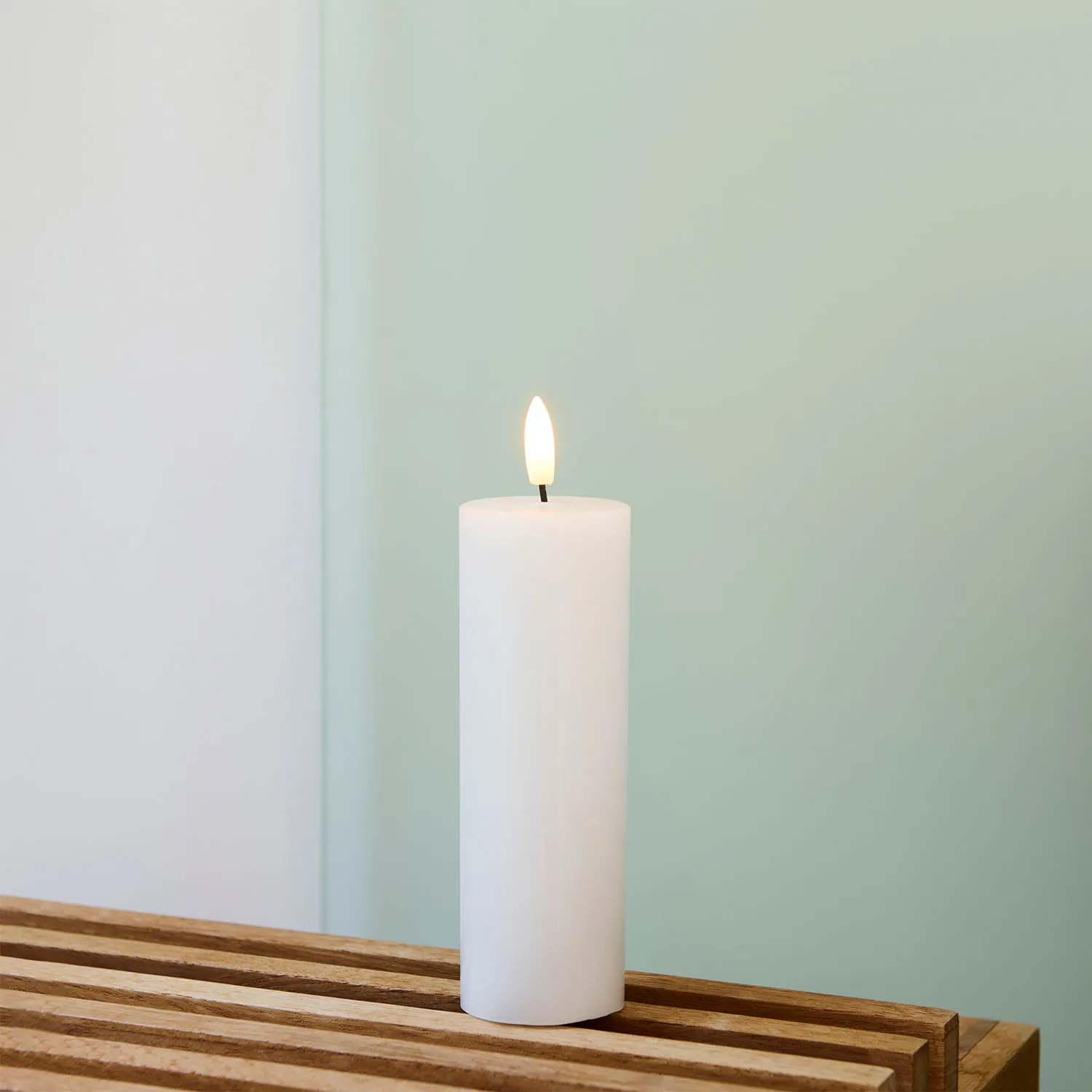 Sille Rechargeable Pillar Candle Ø5 x 15cm, White